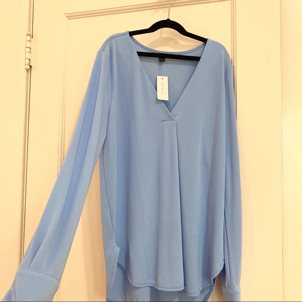 Ann Taylor// new sky blue smooth blouse